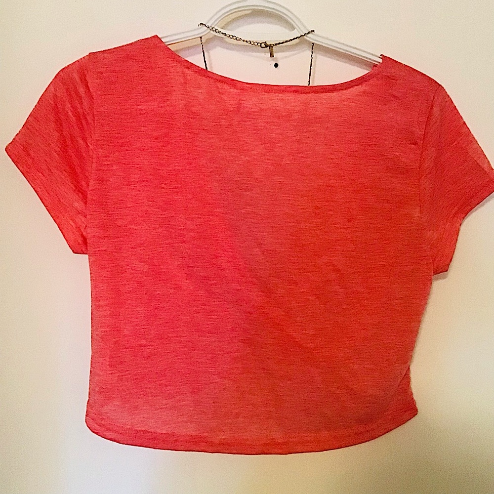 Pink crop top - Picture 2 of 2